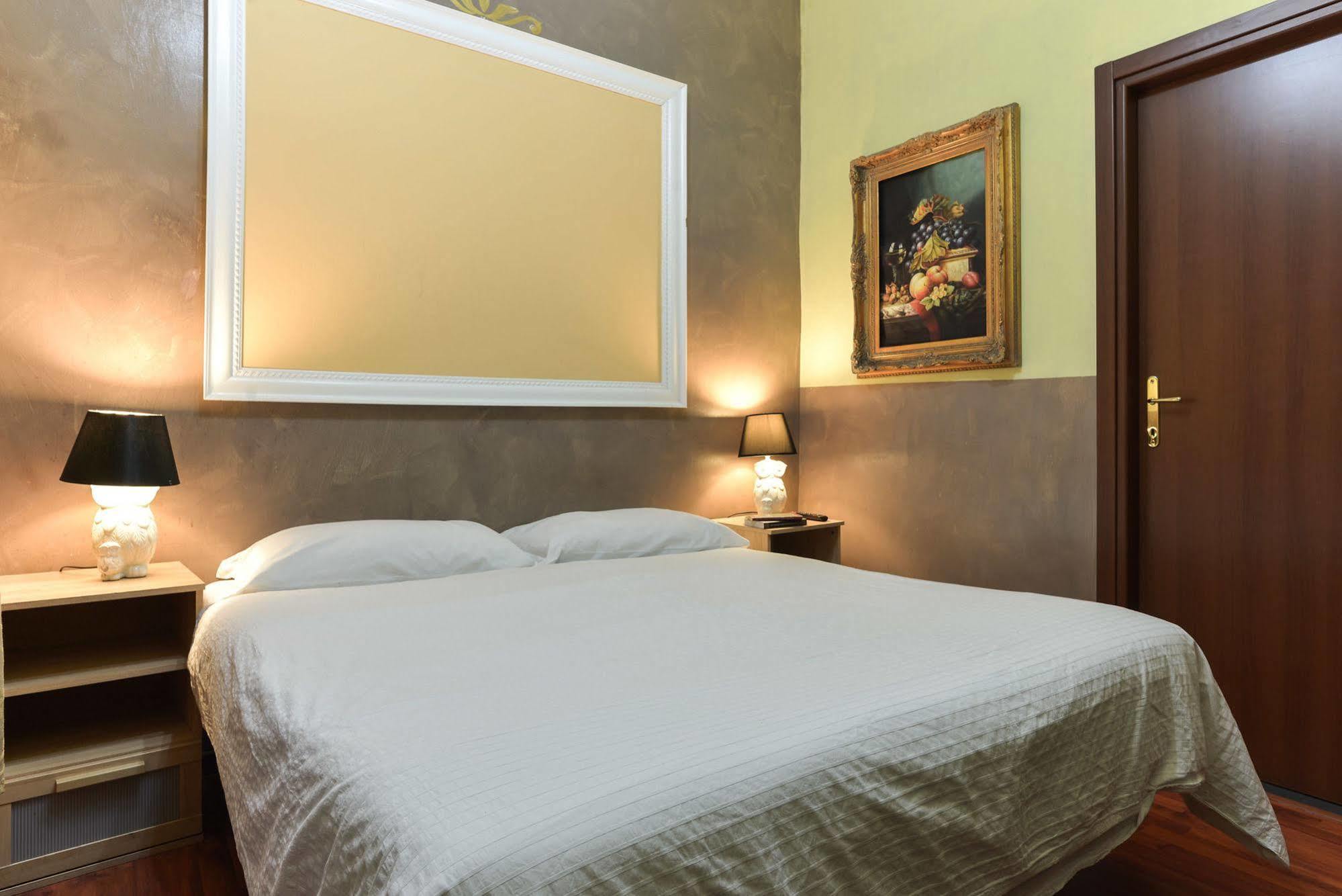 Napoleon Ostello Roma
